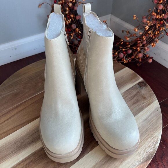 Sun + Stone Women's Veronikaa Pull-On Lug Chelsea Booties Sz 9.5M Ecru Croc - Picture 3 of 10